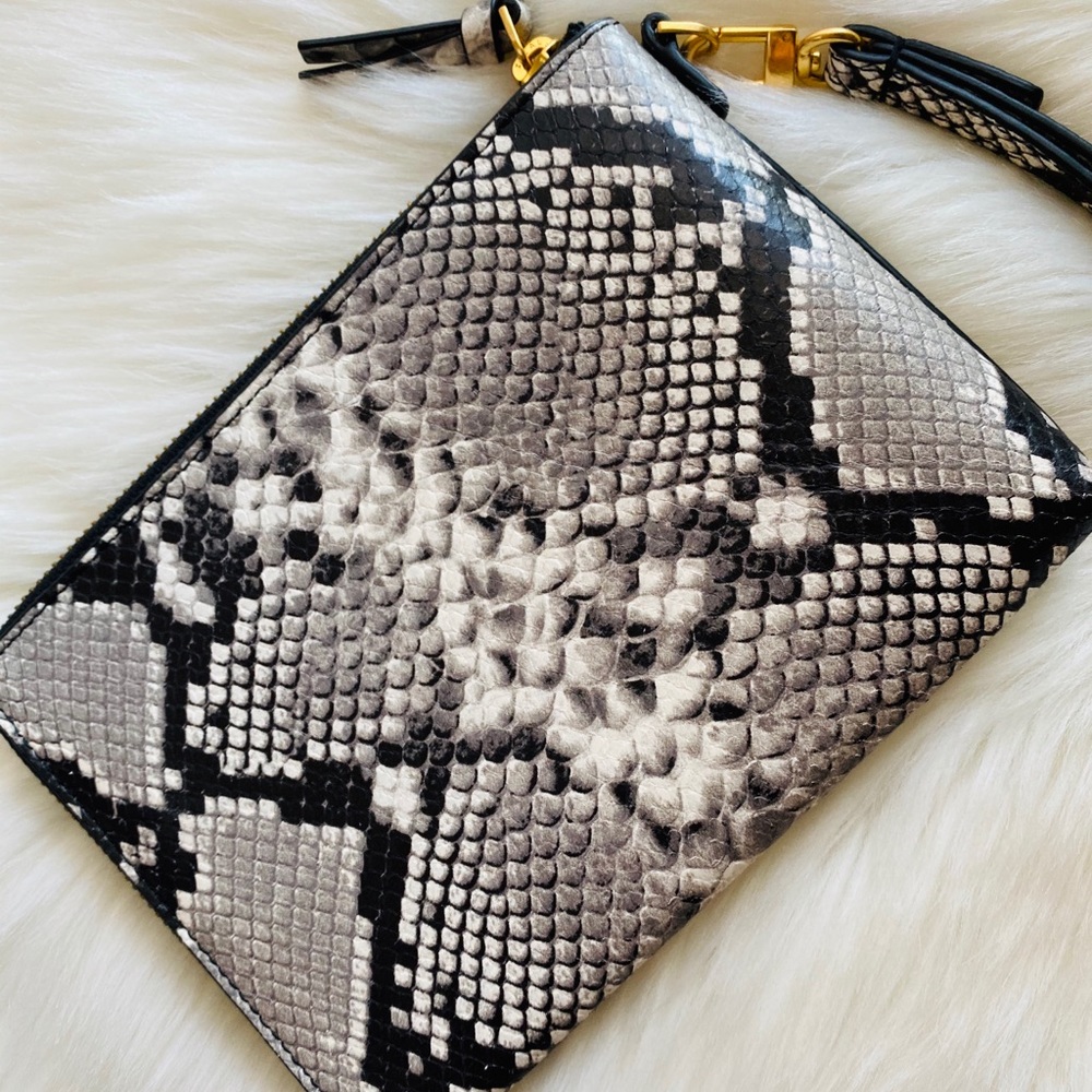 Tory Burch Britten python Lg Zip Pouch/Wristlet - Picture 4 of 8